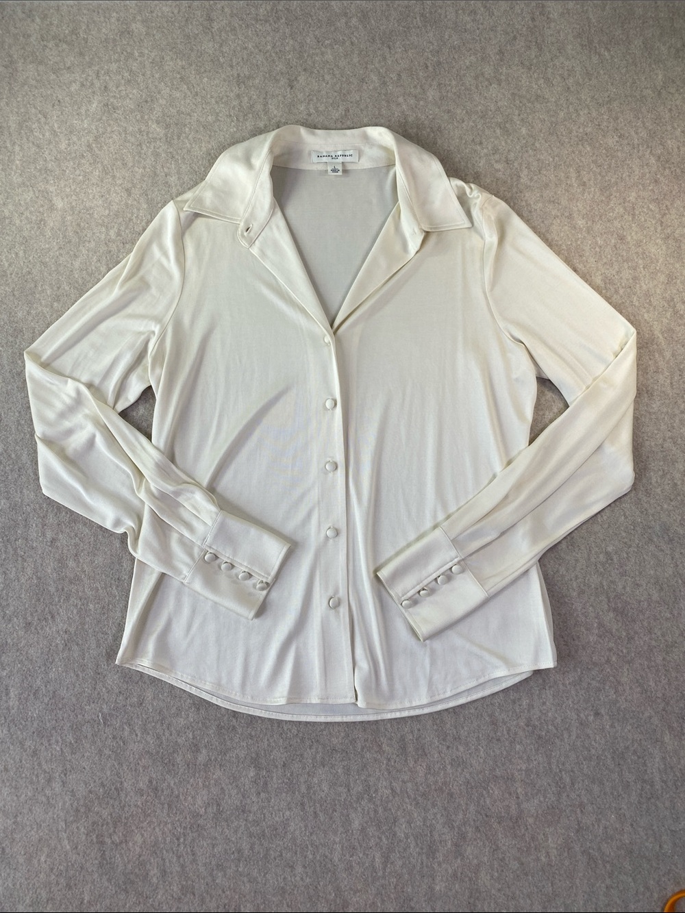 Banana Republic Cream Button-Front Long Sleeve Silk Blend‎ Shirt L